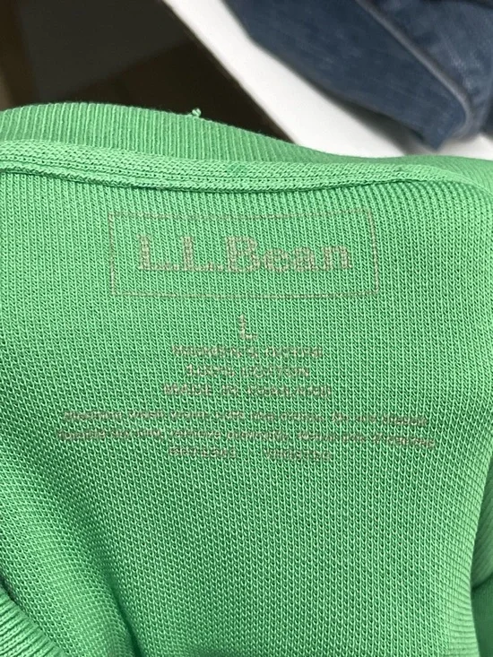 L.L. Bean Long Sleeve Polo in Kelly Green - Picture 3 of 3